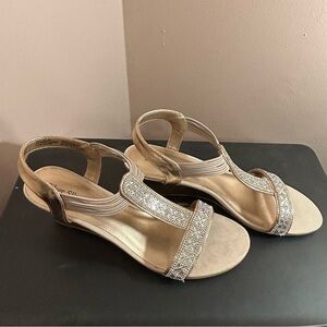 Silver Slipper Phoebe Women's Sandal Wedge Rose Gold Open Toe Size 81/2 M